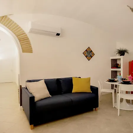 Live - Chez Le Roi Luxury Roma